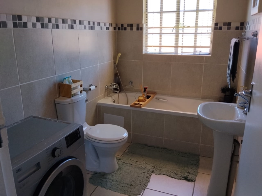 3 Bedroom Property for Sale in Waterkloof North West